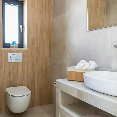 Βίλα Stunning Naxos | 2 Bedrooms | Family With Sea View And Outdoor Hot Tub | Chora Naxos *